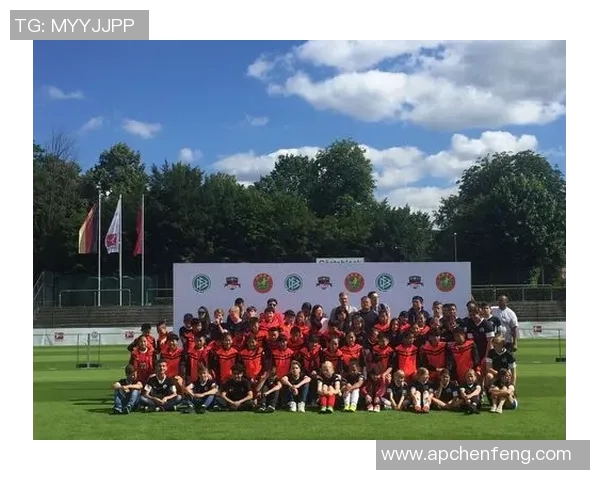 燃情绿茵闪耀瞬间耐克携手足球巨星共谱荣耀梦想