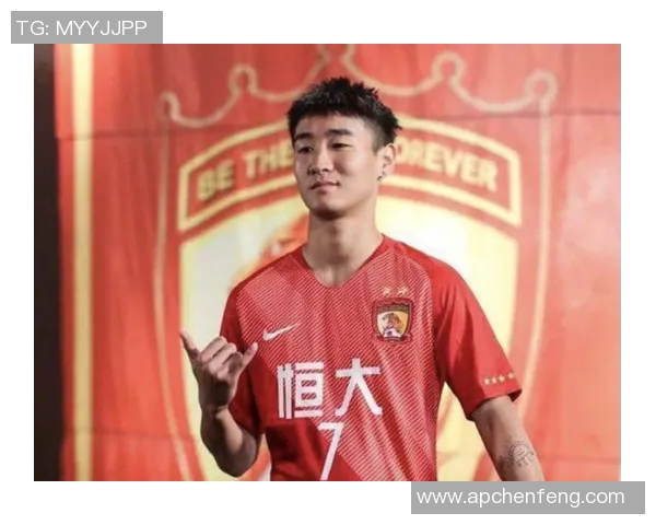 中超球星穿的足球鞋价格揭秘 球迷必看购买指南